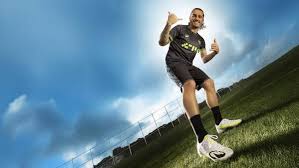 反观许钟豪 反观许钟豪